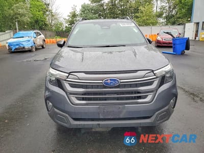 Piąte zdjęcie samochodu w środku: 2025 SUBARU FORESTER PREMIUM VIN:JF2SLDDC2SH558353 - miniatura
