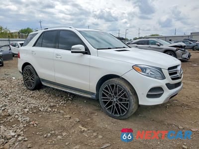 Czwarte zdjęcie samochodu z boku: 2018 MERCEDES-BENZ GLE 350 4MATIC VIN:4JGDA5HB1JB181080 - miniatura