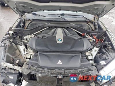 Zdjęcie 12 z 14 samochodu: 2015 BMW X5 XDRIVE50I VIN:5UXKR6C50F0J74425 - miniatura