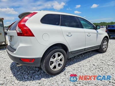 Trzecie zdjęcie samochodu z tyłu: 2012 VOLVO XC60 3.2 VIN:YV4952DL5C2317951 - miniatura