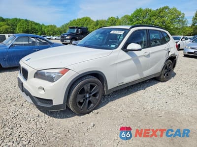 2013 BMW X1 XDRIVE28I WBAVL1C59DVR86337 - główne zdjęcie licytacji z USA - miniatura