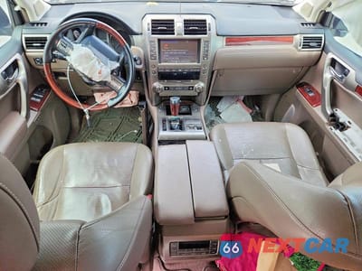 Zdjęcie 8 z 13 samochodu: 2016 LEXUS GX 460 VIN:JTJBM7FX1G5127117 - miniatura