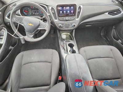 Zdjęcie 8 z 12 samochodu: 2021 CHEVROLET MALIBU LT VIN:1G1ZD5ST2MF045890 - miniatura