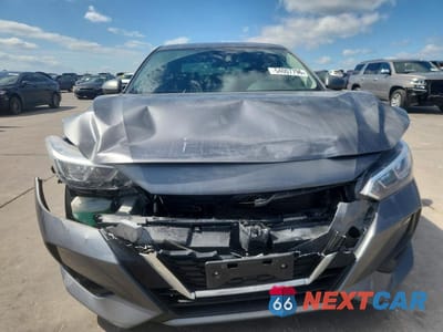 Piąte zdjęcie samochodu w środku: 2023 NISSAN SENTRA SV VIN:3N1AB8CV4PY268900 - miniatura