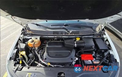 Zdjęcie 7 z 10 samochodu: 2020 CHRYSLER VOYAGER L VIN:2C4RC1AG8LR244215 - miniatura