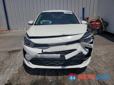 Piąte zdjęcie samochodu w środku: 2023 KIA RIO S VIN:3KPA25AD3PE530350 - miniatura