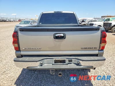Zdjęcie 6 z 12 samochodu: 2007 CHEVROLET SILVERADO K2500 HEAVY DUTY VIN:1GCHK29D37E110892 - miniatura