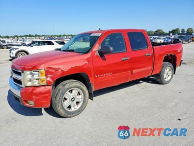 2007 CHEVROLET SILVERADO K1500 CREW CAB 2GCEK13M171522848 - główne zdjęcie licytacji z USA - miniatura