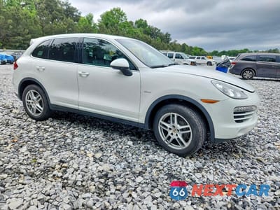 Czwarte zdjęcie samochodu z boku: 2014 PORSCHE CAYENNE VIN:WP1AF2A24ELA36499 - miniatura