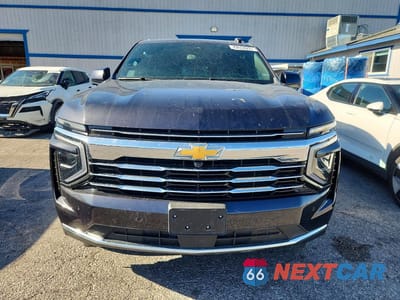 Piąte zdjęcie samochodu w środku: 2025 CHEVROLET SUBURBAN C1500 LT VIN:1GNS5CRD9SR179291 - miniatura