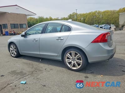 Drugie zdjęcie samochodu z przodu: 2011 VOLVO S60 T6 VIN:YV1902FH2B2007677 - miniatura