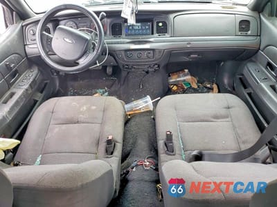 Zdjęcie 8 z 13 samochodu: 2008 FORD CROWN VICTORIA POLICE INTERCEPTOR VIN:2FAHP71V28X102243 - miniatura