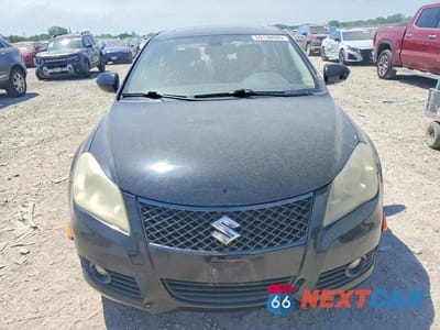 Piąte zdjęcie samochodu w środku: 2010 SUZUKI KIZASHI SLS VIN:JS2RF9A71A6100148 - miniatura