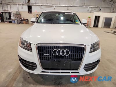 Piąte zdjęcie samochodu w środku: 2009 AUDI Q5 3.2 VIN:WA1KK78R89A043386 - miniatura
