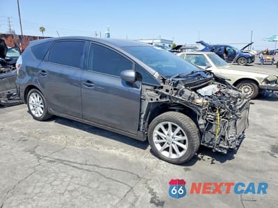 Czwarte zdjęcie samochodu z boku: 2014 TOYOTA PRIUS V FIVE VIN:JTDZN3EU3EJ010061 - miniatura