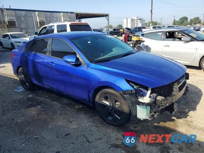 Czwarte zdjęcie samochodu z boku: 2021 HYUNDAI ELANTRA SEL VIN:KMHLM4AG6MU199568 - miniatura