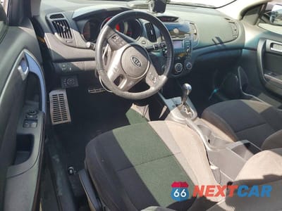 Zdjęcie 8 z 12 samochodu: 2010 KIA FORTE SX VIN:KNAFW6A3XA5146427 - miniatura