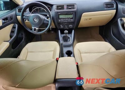 Zdjęcie 8 z 12 samochodu: 2011 VOLKSWAGEN JETTA SE VIN:3VWBX7AJ5BM394662 - miniatura