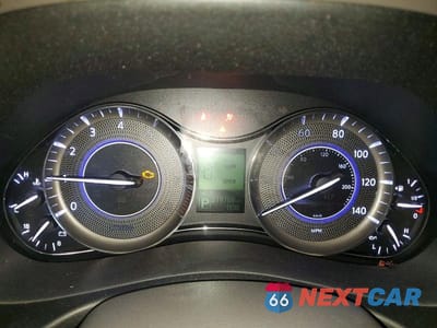 Zdjęcie 9 z 13 samochodu: 2017 INFINITI QX80 VIN:JN8AZ2NC4H9431283 - miniatura