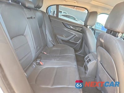 Zdjęcie 10 z 13 samochodu: 2020 JAGUAR XE S VIN:SAJAJ4FX7LCP64476 - miniatura