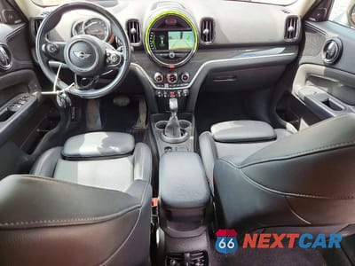 Zdjęcie 8 z 12 samochodu: 2018 MINI COOPER S COUNTRYMAN ALL4 VIN:WMZYT5C39J3D81847 - miniatura