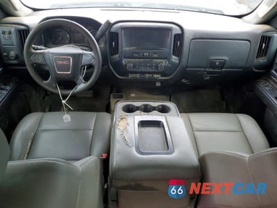 Zdjęcie 8 z 12 samochodu: 2018 GMC SIERRA K3500 VIN:1GD42VCY9JF155098 - miniatura
