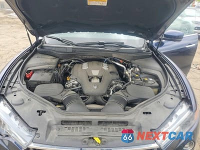 Zdjęcie 12 z 13 samochodu: 2022 MASERATI LEVANTE BASE VIN:ZN661XUA9NX397160 - miniatura