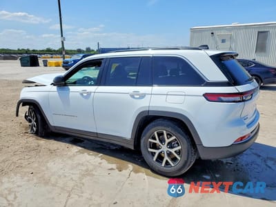 Drugie zdjęcie samochodu z przodu: 2026 JEEP GRAND CHEROKEE LIMITED VIN:1C4RJHBR2T8573762 - miniatura