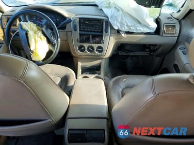 Zdjęcie 8 z 13 samochodu: 2003 FORD EXPLORER XLT VIN:1FMZU63K23ZA96141 - miniatura