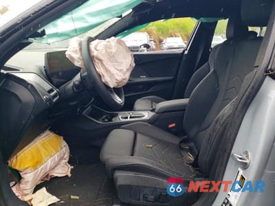 Zdjęcie 7 z 12 samochodu: 2025 BMW 228XI VIN:WBA23GG01S7T71870 - miniatura