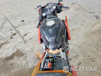 Zdjęcie 6 z 8 samochodu: 2003 HONDA CBR600 RR VIN:JH2PC37053M005468 - miniatura