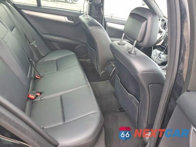 Zdjęcie 10 z 12 samochodu: 2013 MERCEDES-BENZ C 250 VIN:WDDGF4HBXDF973776 - miniatura