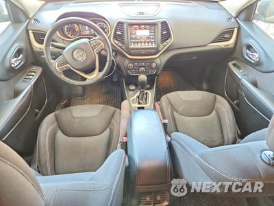 Zdjęcie 8 z 13 samochodu: 2017 JEEP CHEROKEE LATITUDE, LONGITUDE, NORTH VIN:1C4PJMCS3HW513672 - miniatura