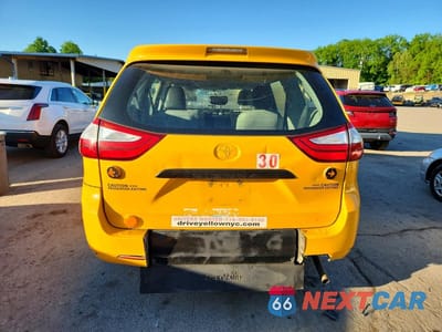 Zdjęcie 6 z 13 samochodu: 2017 TOYOTA SIENNA L 7-PASSENGER VIN:5TDZZ3DC1HS856239 - miniatura