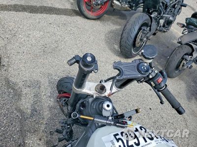 Zdjęcie 7 z 9 samochodu: 2025 KAWASAKI ZX636 K VIN:JKBZXJK10SA008195 - miniatura