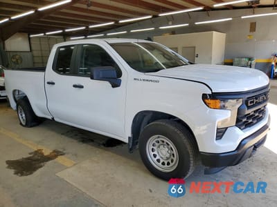 Czwarte zdjęcie samochodu z boku: 2025 CHEVROLET SILVERADO 1500 5.3L V8 VIN:1GCRAAED5SZ217760 - miniatura