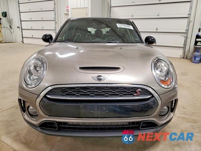 Piąte zdjęcie samochodu w środku: 2017 MINI COOPER S CLUBMAN ALL4 VIN:WMWLU5C5XH2E83129 - miniatura