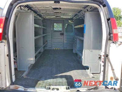 Zdjęcie 10 z 14 samochodu: 2015 GMC SAVANA G2500 VIN:1GTW7FCF5F1274984 - miniatura