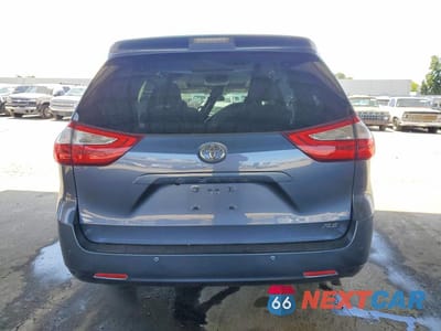 Zdjęcie 6 z 14 samochodu: 2016 TOYOTA SIENNA XLE 8-PASSENGER VIN:5TDYK3DCXGS762052 - miniatura