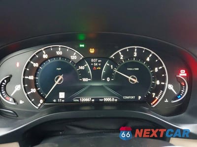 Zdjęcie 9 z 12 samochodu: 2019 BMW X3 SDRIVE30I VIN:5UXTR7C50KLE94916 - miniatura