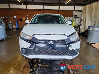 Piąte zdjęcie samochodu w środku: 2018 MITSUBISHI OUTLANDER SPORT ES VIN:JA4AR3AU8JU021485 - miniatura