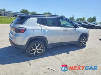Trzecie zdjęcie samochodu z tyłu: 2025 JEEP COMPASS LIMITED VIN:3C4NJDCN6ST512353 - miniatura