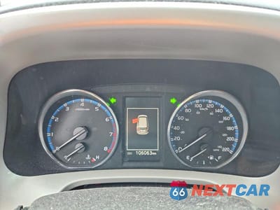 Zdjęcie 9 z 13 samochodu: 2018 TOYOTA RAV4 LIMITED VIN:2T3DFREV0JW696560 - miniatura