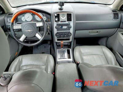 Zdjęcie 8 z 12 samochodu: 2006 CHRYSLER 300C VIN:2C3KA63H56H168381 - miniatura