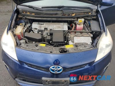 Zdjęcie 11 z 12 samochodu: 2012 TOYOTA PRIUS FOUR VIN:JTDKN3DUXC1483861 - miniatura