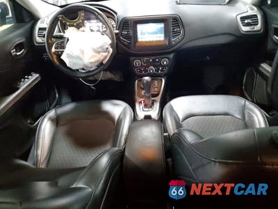 Zdjęcie 8 z 13 samochodu: 2019 JEEP COMPASS LATITUDE VIN:3C4NJDBB5KT629719 - miniatura