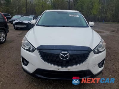 Piąte zdjęcie samochodu w środku: 2015 MAZDA CX-5 TOURING VIN:JM3KE2CY6F0552951 - miniatura