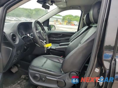 Zdjęcie 7 z 13 samochodu: 2018 MERCEDES-BENZ METRIS VIN:WD4PG2EE9J3490793 - miniatura