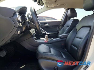 Zdjęcie 7 z 14 samochodu: 2015 MERCEDES-BENZ GLA 250 VIN:WDCTG4EB8FJ142328 - miniatura