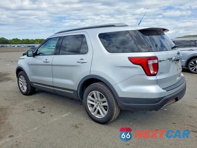 Drugie zdjęcie samochodu z przodu: 2019 FORD EXPLORER XLT VIN:1FM5K8D86KGB32703 - miniatura
